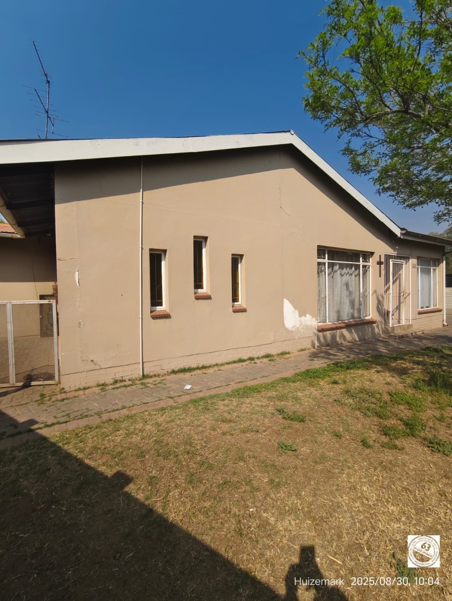 6 Bedroom Property for Sale in Sasolburg Ext 3 Free State